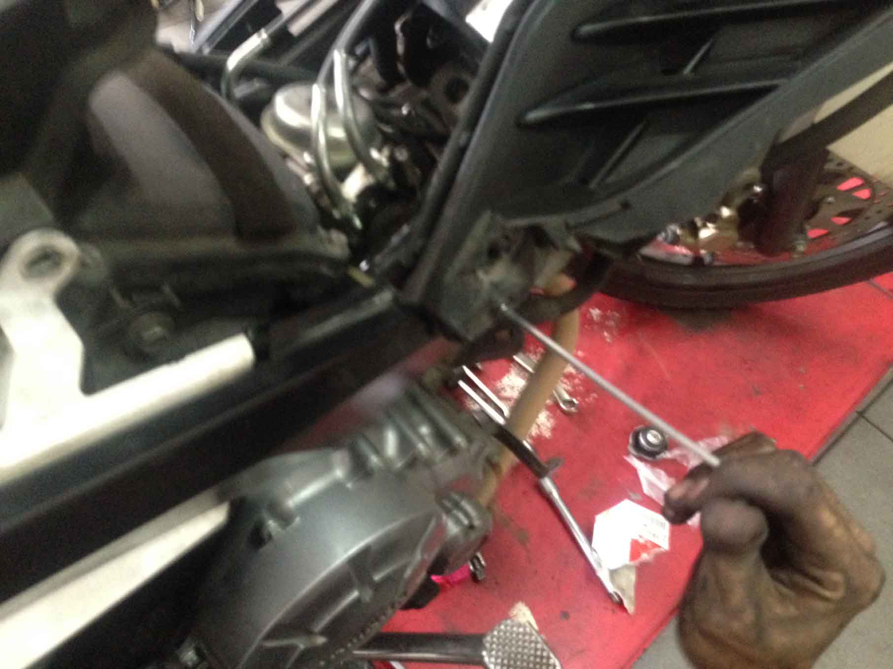 Mengetahui fungsi radiator dan cara penggantiannya untuk motor 